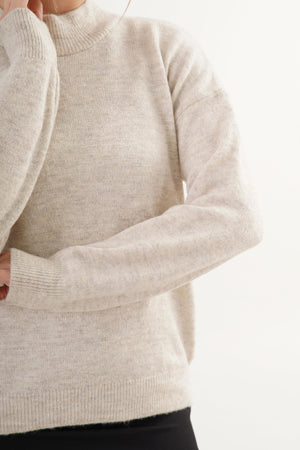 Dik Yaka Trend Toptan Taş Triko Kazak