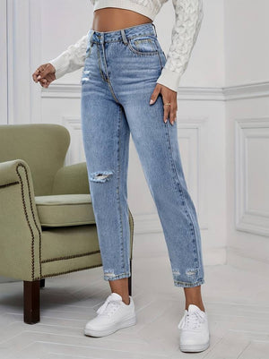Kadın Açık Mavi Yırtık Mom Fit Kot Pantolon , 29313