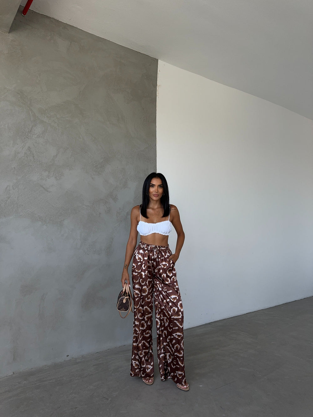 Beli Lastikli Saten Pantolon