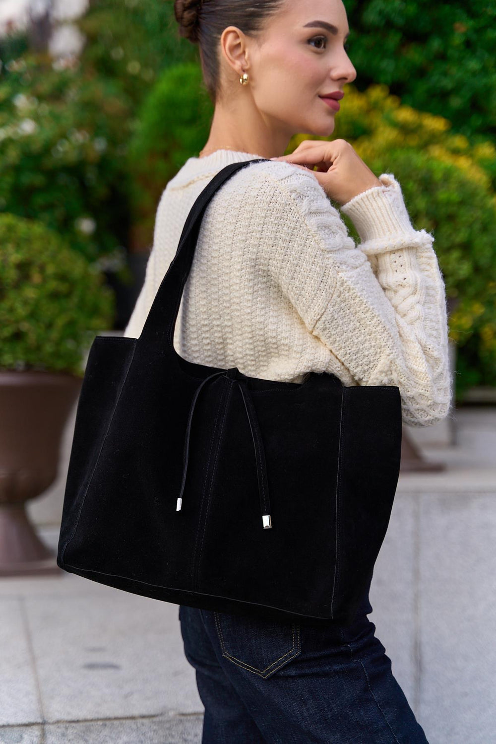 Yumuşak Süet Bağcık Detaylı El Ve Omuz Çantası