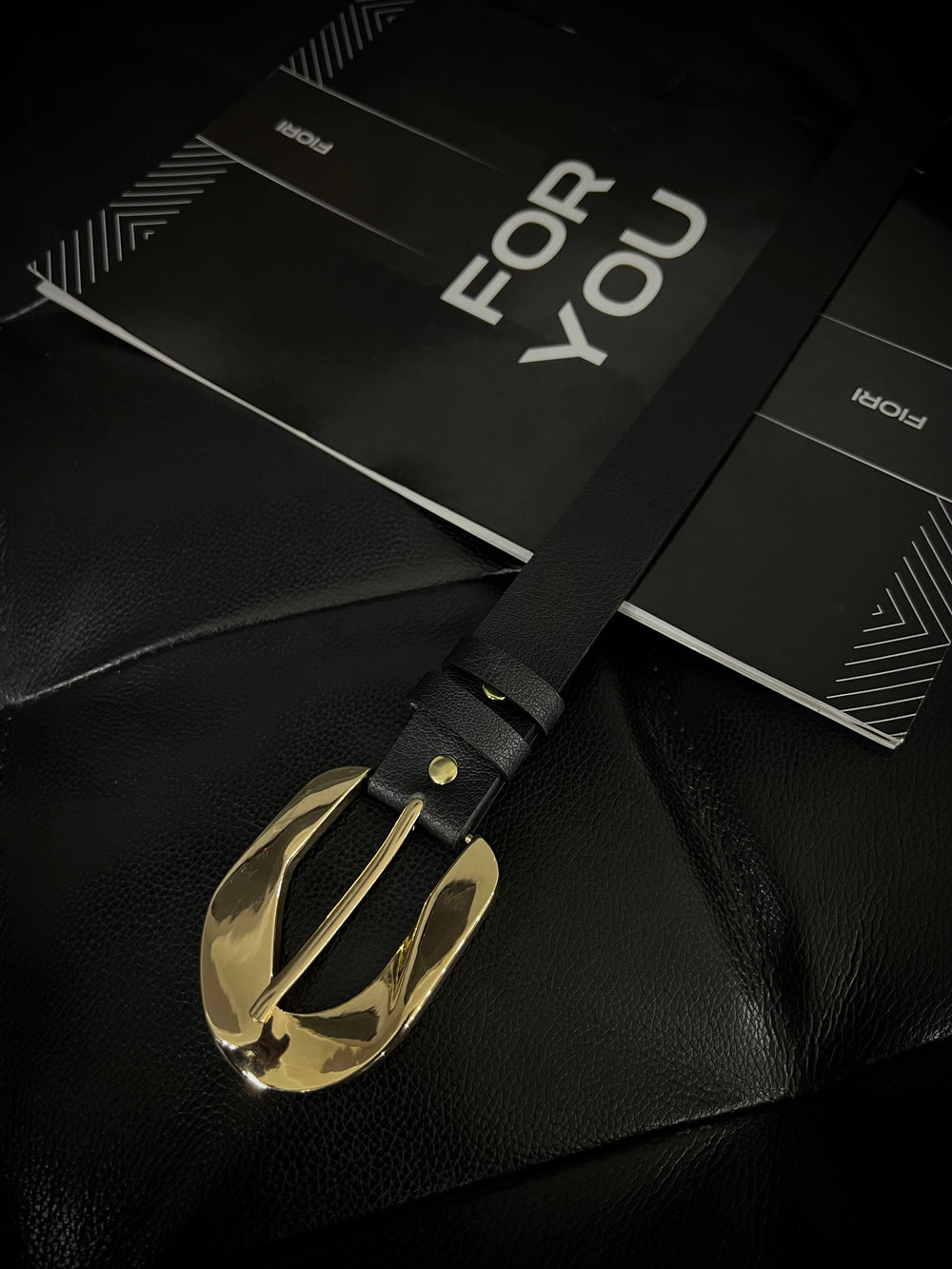 Asimetrik Gold Tokalı Kadın Kemeri