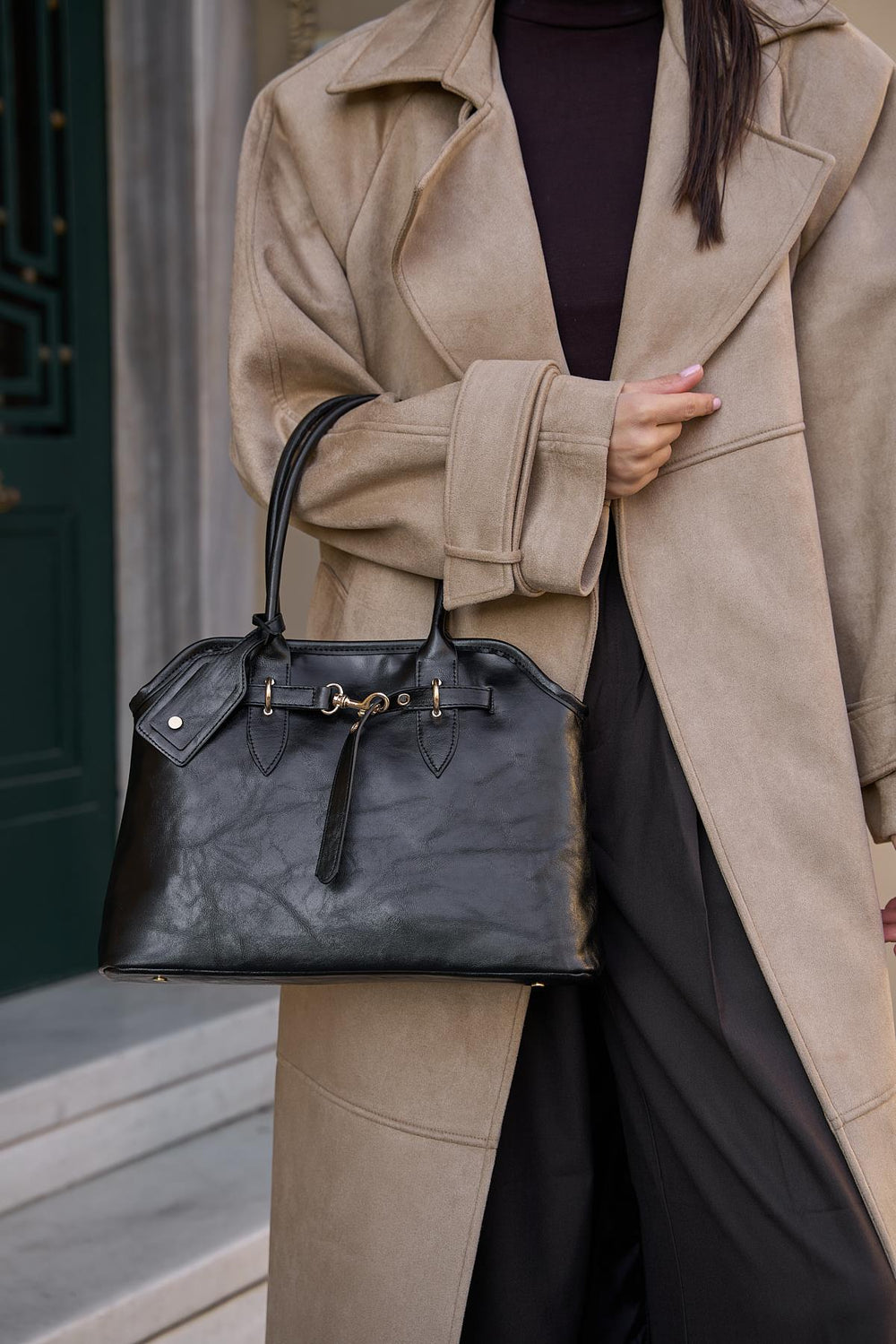 Kemer Detaylı Retro El Çantası