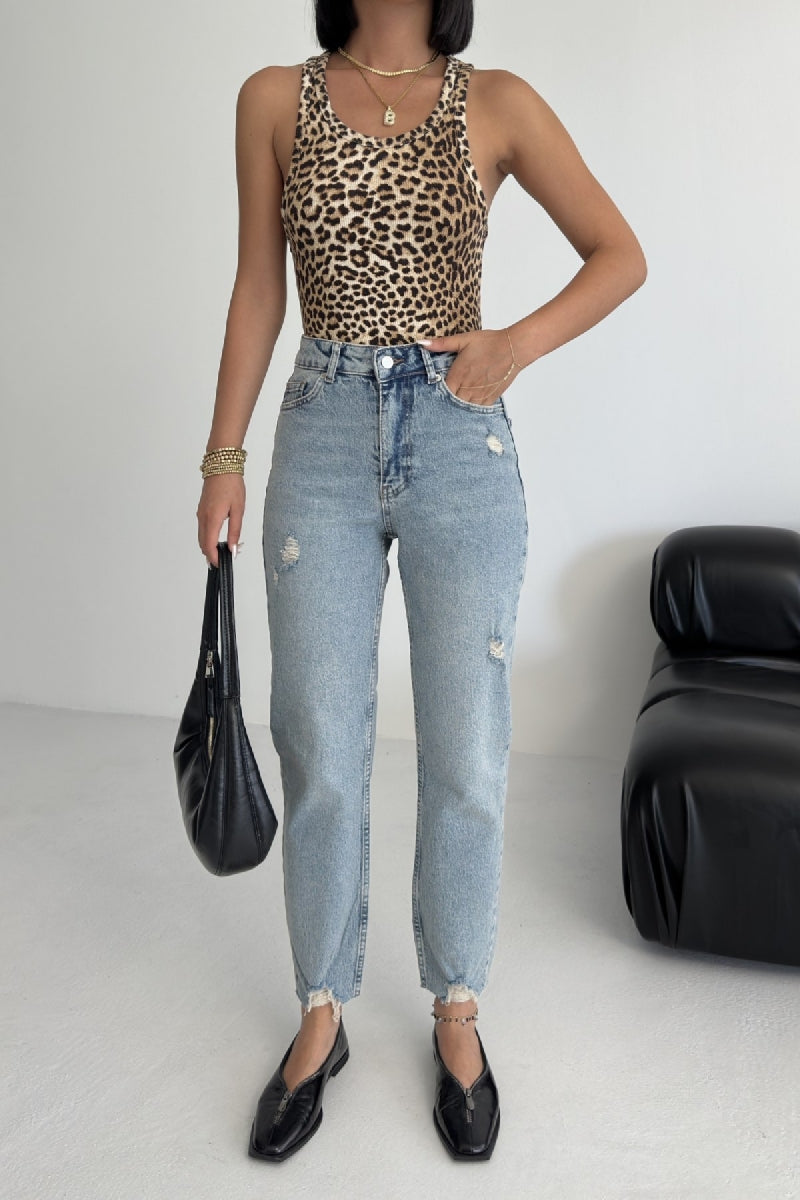 Paçası Mom Fit Kot Pantolon 884