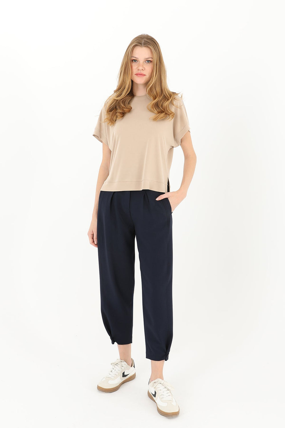 Kadın Önden Pleli Paçası Düğmeli Pantolon  - 18123PNT - NAVY