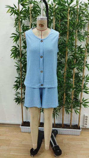 Set de două piese pentru femei, bluză și pantaloni scurți, fără mâneci, cu decolteu în V și nasturi în față, 26382