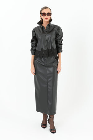 Kadın Etek Ucu Dantelli Deri Gömlek  - 31970GML