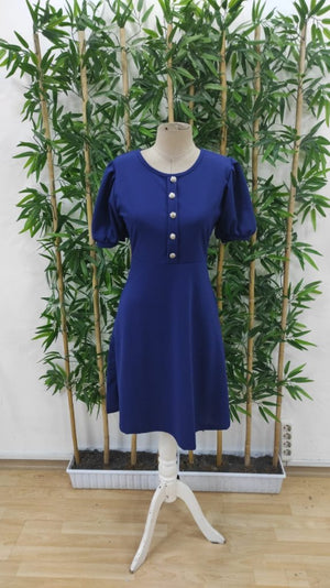 Rochie de damă din crep importat, cu mânecă scurtă, guler rotund și nasturi în față, 25392