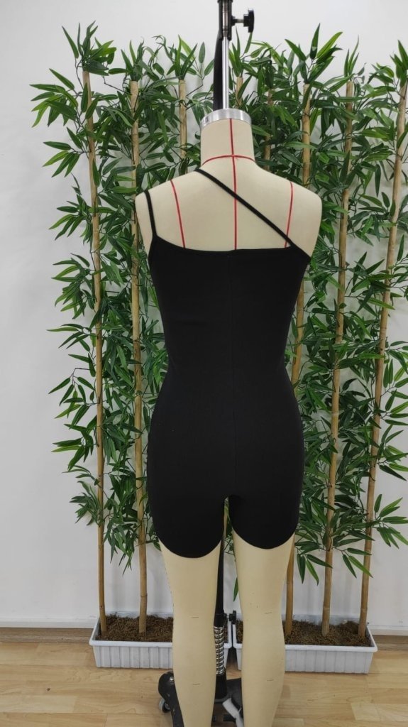 Salopetă mini bodycon asimetrică cu bretele pentru femei, 27657
