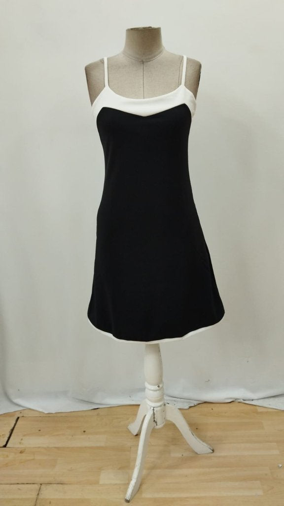 Rochie de damă din crep strălucitor, bicoloră, cu bretele, decolteu în V lat, 26465