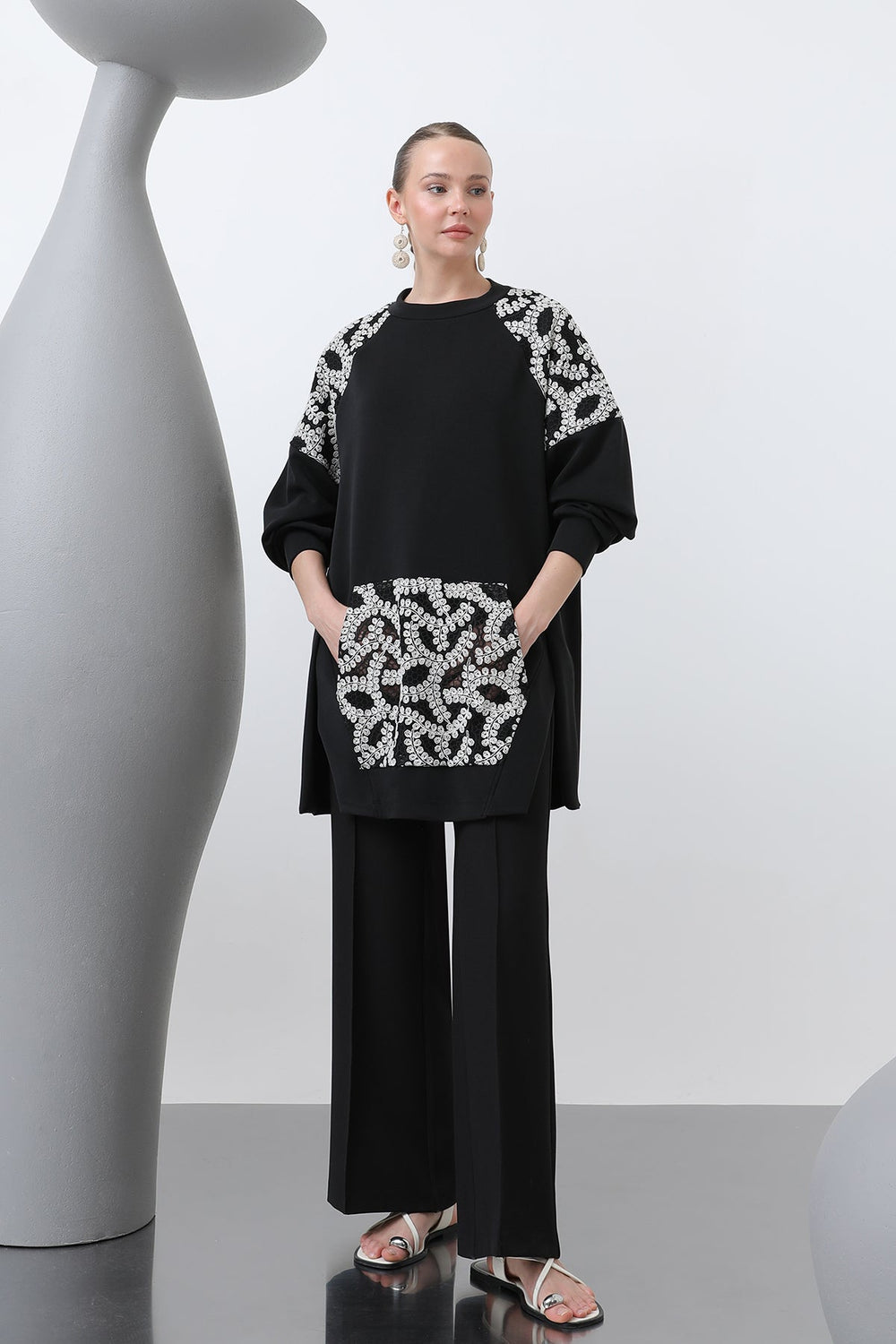 Kadın Kargo Cepli Omuzları Ve Cebi Garnili Tunik - 10624TNK - BLACK