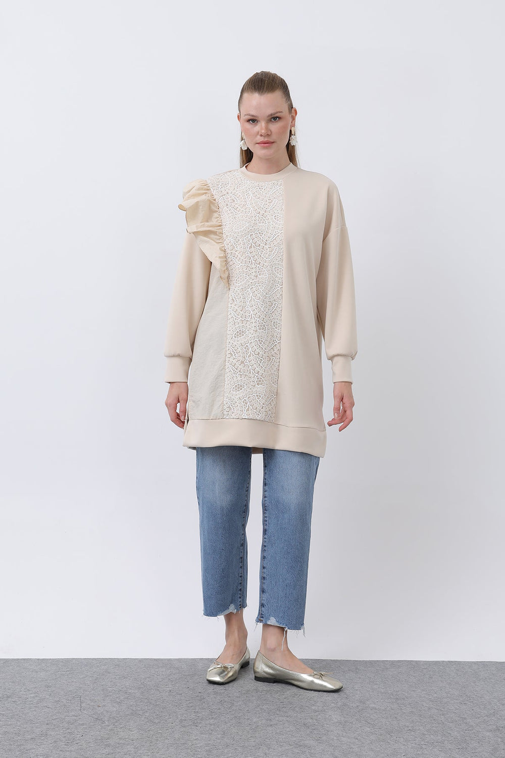 Kadın Omzu Fırfır Detaylı Dantel Garnili Tunik - 10628TNK - SAND BEIGE