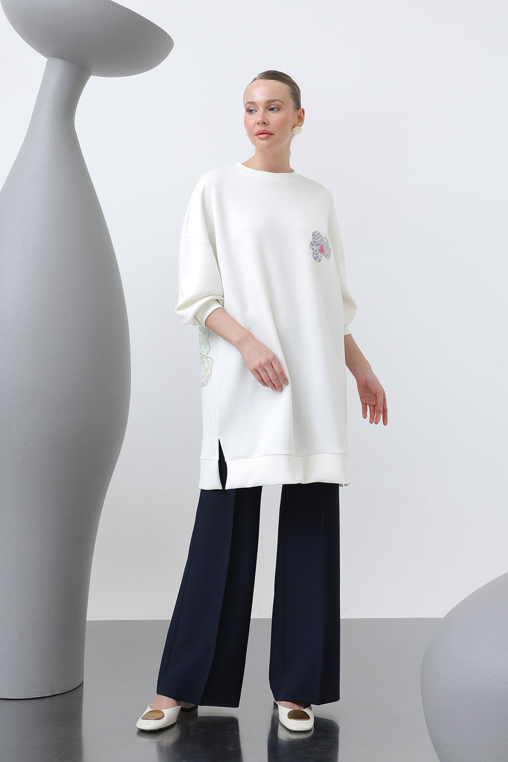 Kadın Önü Ve Arkası Nakış Detaylı Garnili Tunik - 10641TNK - ECRU-BLUE