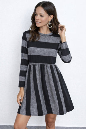Rochie mini Supreme pentru femei, cu mânecă lungă, guler rotund și detalii cu dungi, 31808