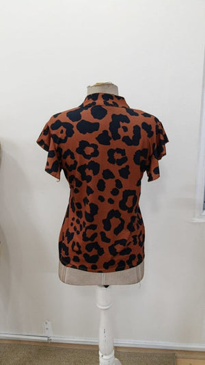 Kadın Kısa Fırfır Kollu V Yakalı Leopar Desenli Süprem Bluz, 31118