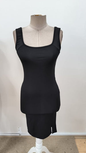 Rochie scurtă de damă, cu bretele, decolteu pătrat și crăpătură, model scuba, 31268