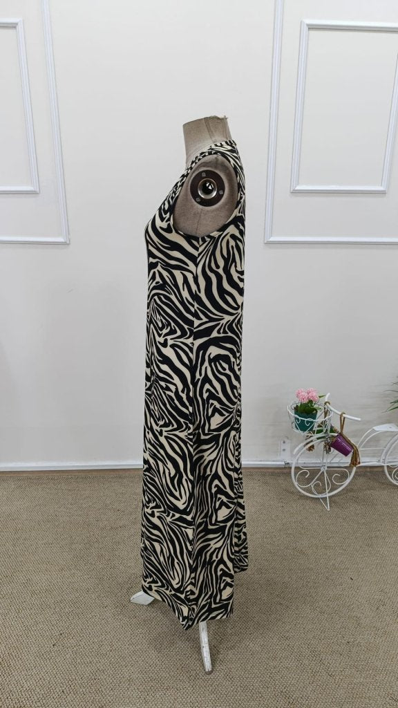 Kadın Askılı Yuvarlak Yakalı Zebra Desenli Uzun Süprem Elbise , 31683