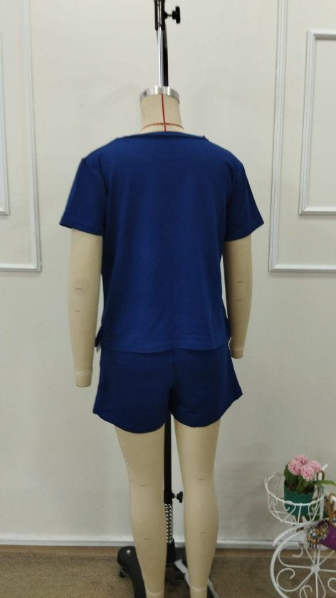 Set de două piese pentru femei, din viscoză, cu guler rotund și mânecă scurtă, format din bluză și pantaloni scurți, 32779