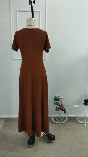 Rochie midi din viscoză pentru femei, cu mânecă scurtă, guler asimetric și detaliu cu nasturi, 33600