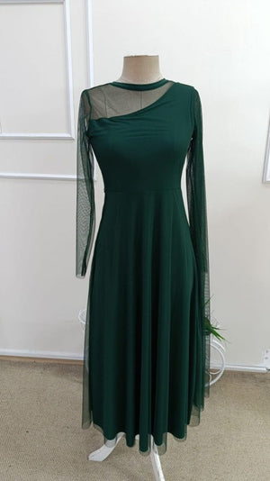 Rochie lungă de damă, culoare nisip, cu guler semi-rotund și detaliu din tul, 33666
