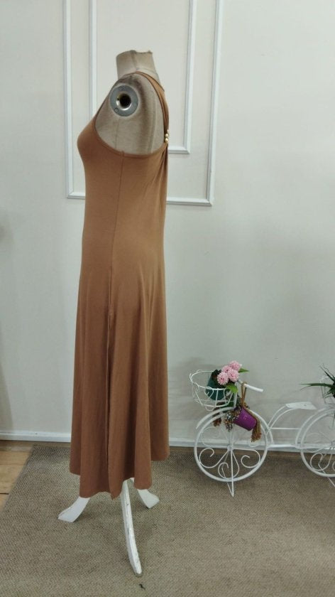 Rochie lungă din viscoză pentru femei, cu umeri goi, cu detaliu cu cataramă și crăpătură la spate, 34185