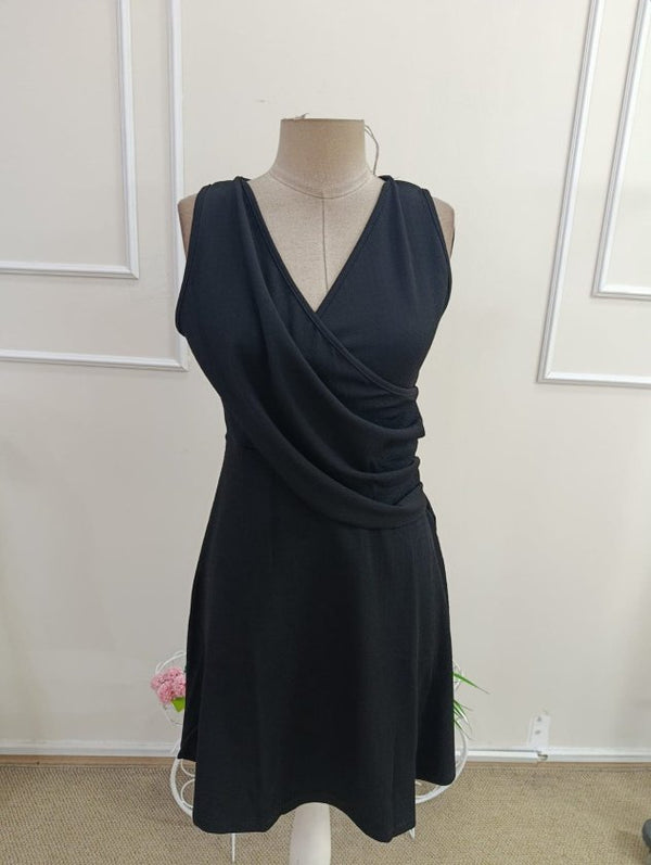 Rochie scurtă din crep strălucitor, cu guler înfășurat și bretele, pentru femei, cu detalii pliuri în față, 34363