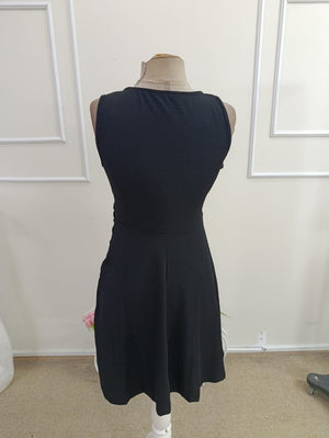 Rochie scurtă din crep strălucitor, cu guler înfășurat și bretele, pentru femei, cu detalii pliuri în față, 34363