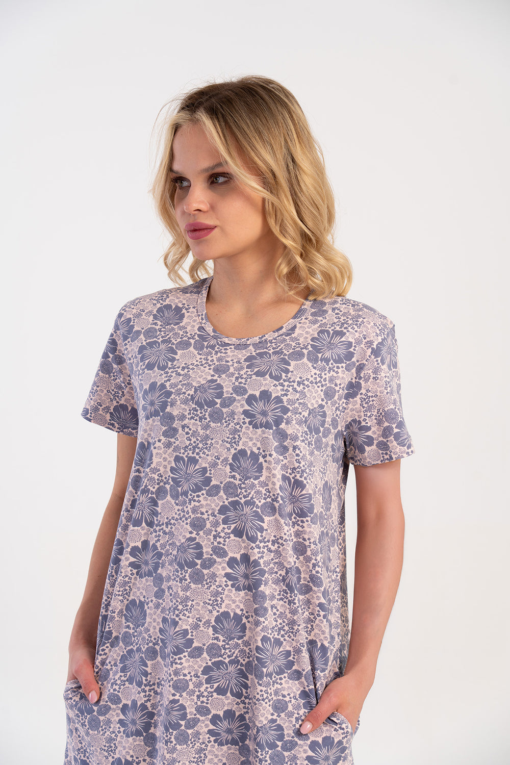 KADIN P.SUPREM O YAKA KISA KOL ETEGI OVAL CEPLI TUNIK