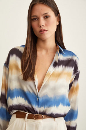 Sulu Boya Desenli Gömlek - Mavi