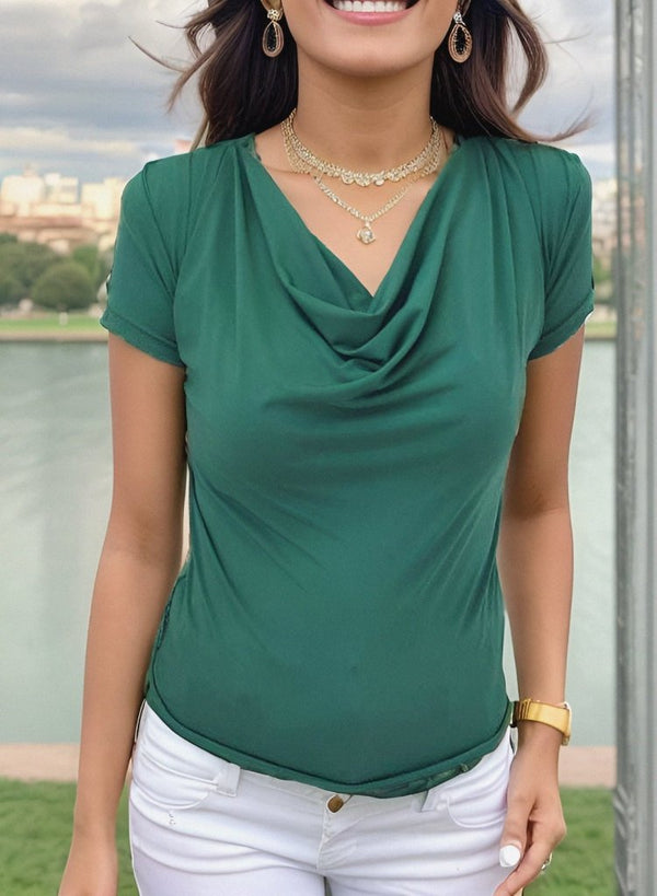 Kadın Vatkalı Omuzlar Pileli Kısa Kol Sandy Kumaş Bluz, 9486