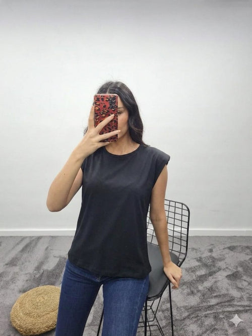 Vatkalı Bisiklet Yaka T-Shirt - Siyah