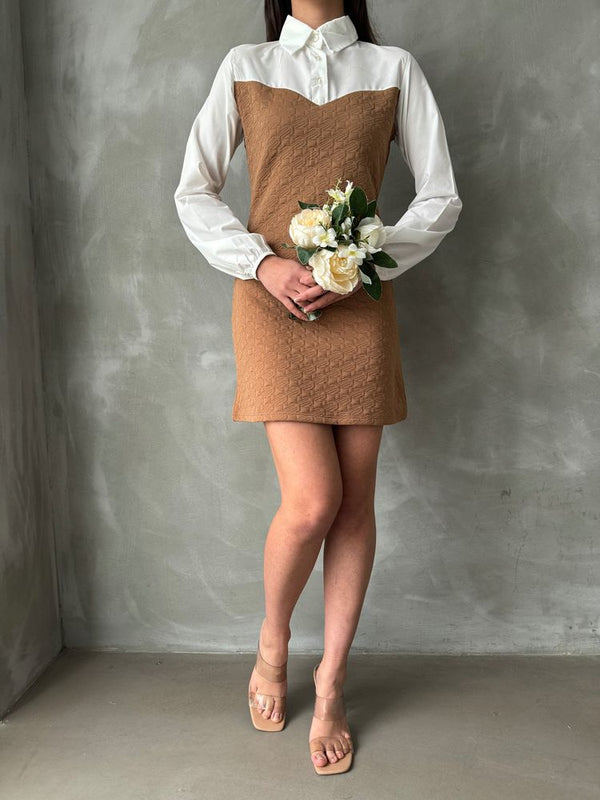 Rochie lungă până la genunchi, en-gros, cu mâneci și piept din poplin - Camel