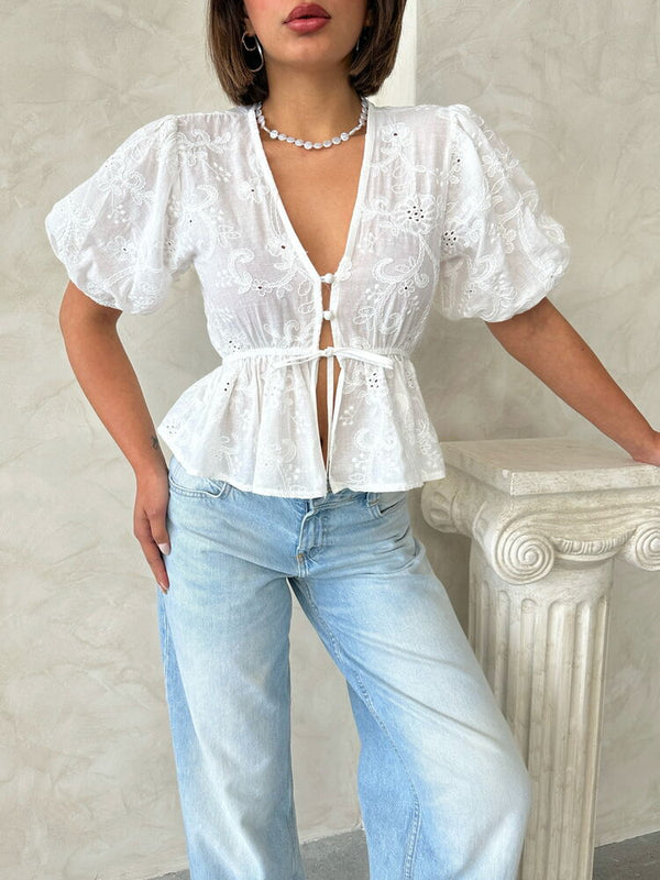 Önden Bağlamalı Nakışlı Vual Bluz