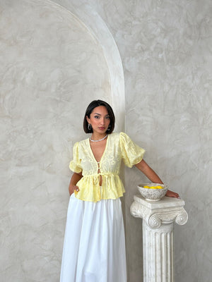 Önden Bağlamalı Nakışlı Vual Bluz