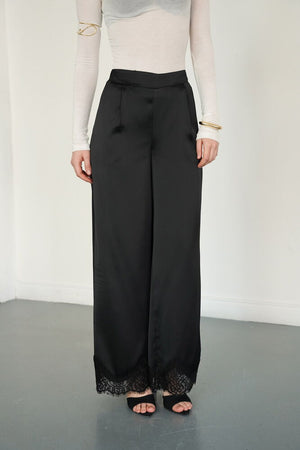 Pantaloni din satin cu tiv din dantelă, en-gros - Negri | D2969 - Topshow