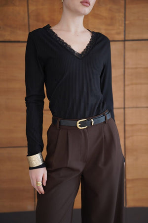 Yakası Dantel Detaylı Sweatshırt - Siyah | F2088 - Topshow