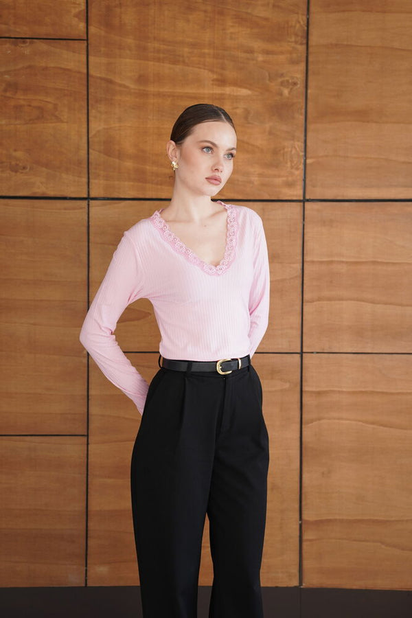 Yakası Dantel Detaylı Sweatshırt - Pembe | F2088 - Topshow