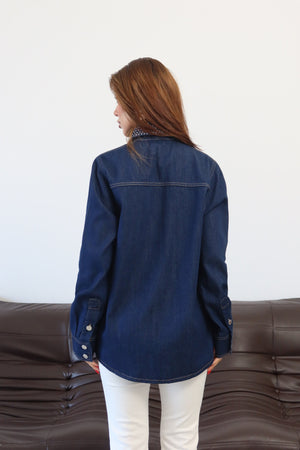 Kadın Yaka Cep Taş Detaylı Rinse Denim Gömlek