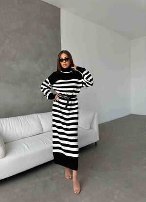 Rochie tricotată cu curea 1017 - Negru