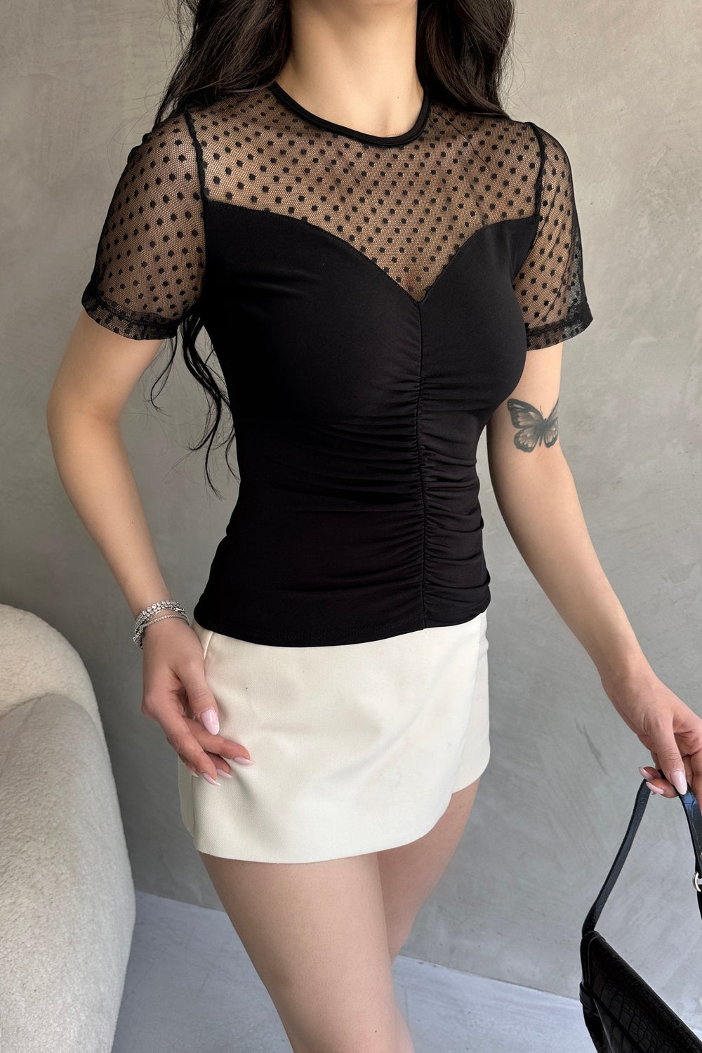 Tül Detaylı Önü Büzgülü Crep Bluz