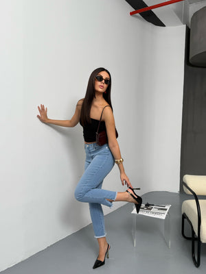 Yüksek Bel Paça Kesik Püskül Detaylı Light Blue Jean Pantolon