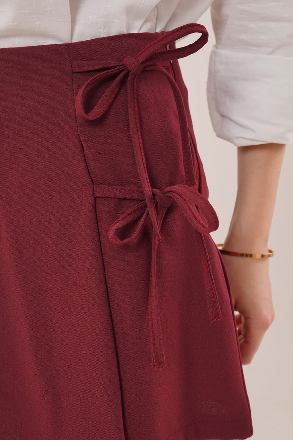 Önü Piliseli Yandan Bağlama Detaylı Toptan Bordo Mini Şort Etek