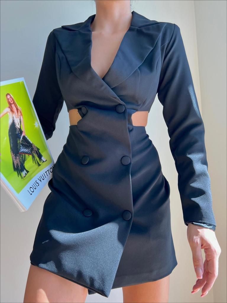 Rochie scurtă cu detaliu lateral - Negru