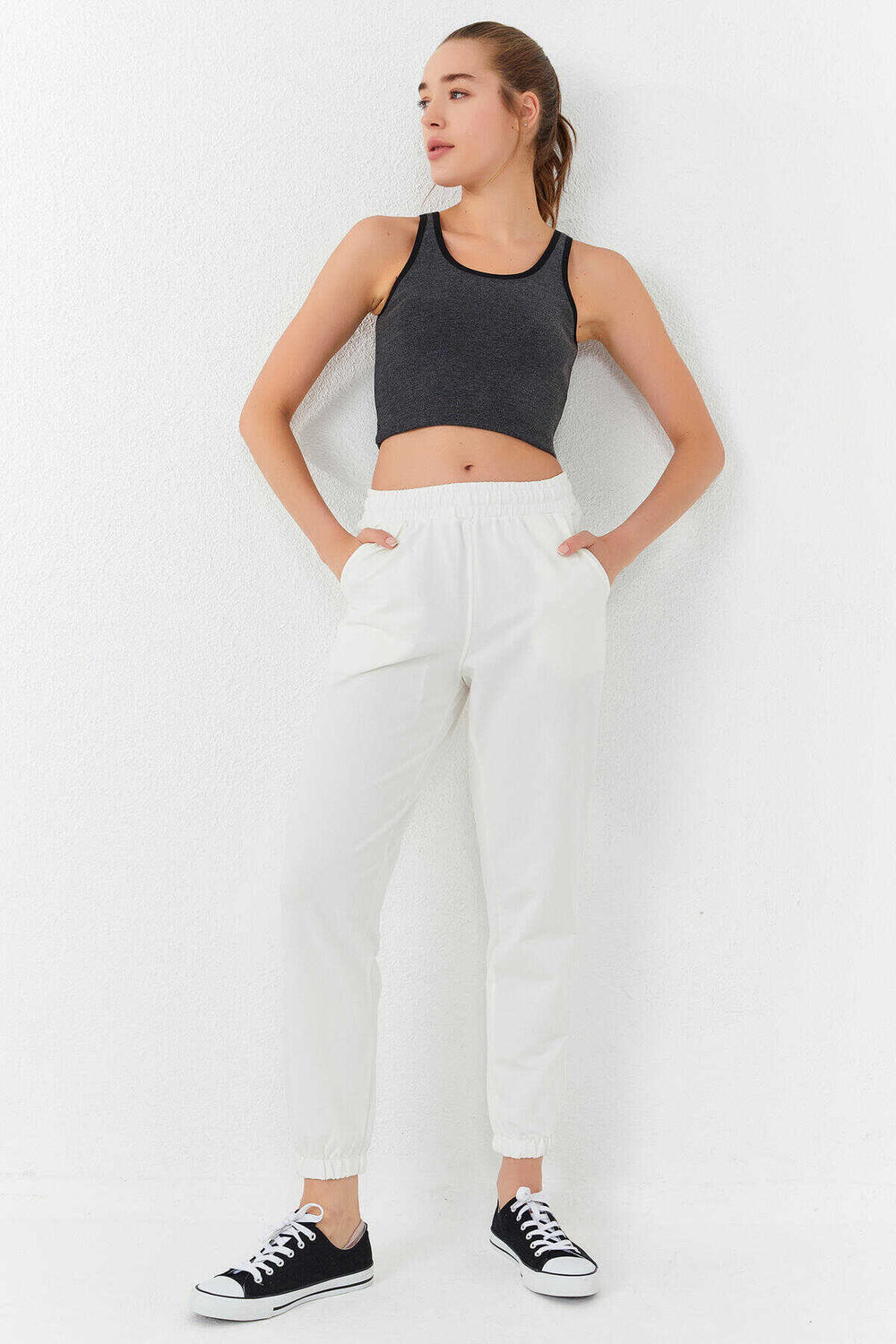 Tommylife Toptan Antrasit Melanj Basic Sıfır Kol Dar Kalıp U Yaka Kadın Crop Top Atlet - 97162