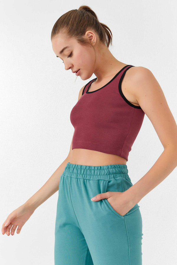 Maiou scurt pentru femei, fără mâneci, croială slim fit, cu decolteu în U, de la Tommylife, în magazinul online - 97162