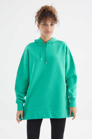 Tommylife Toptan Deniz Yeşili Reglan Kol Basic Kapüşonlu Oversize Tunik - 97242