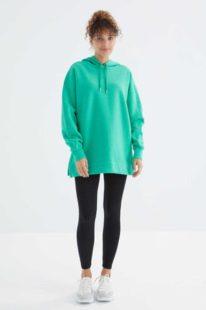 Tommylife Toptan Deniz Yeşili Reglan Kol Basic Kapüşonlu Oversize Tunik - 97242
