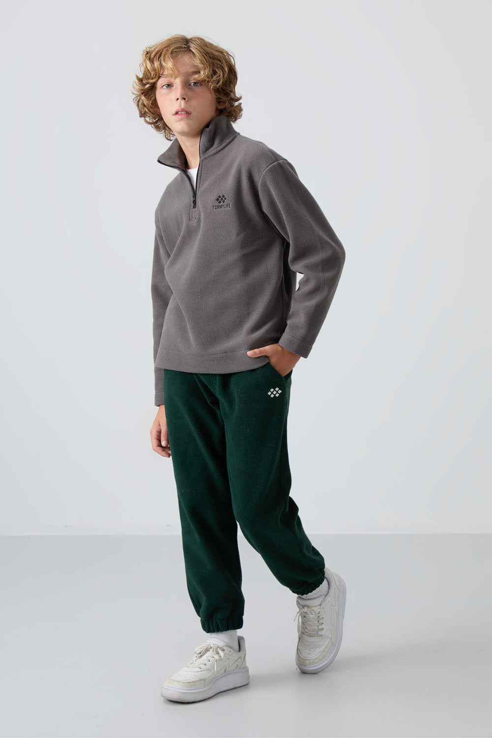Tommylife Toptan Garson Boy Jogger Standart Kalıp Erkek Çocuk Polar Eşofman Alt 11220 Çam Yeşili