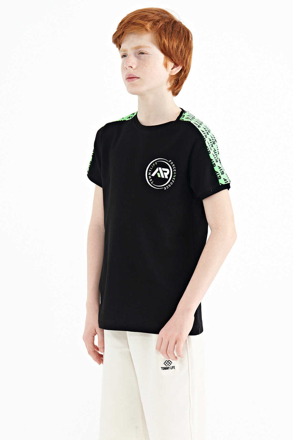Tommylife Toptan Garson Boy O Yaka Standart Kalıp Baskılı Erkek Çocuk T-Shirt 11121 Siyah