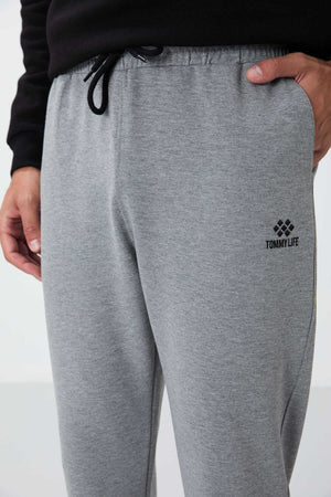 Pantaloni de trening bărbătești gri melanj cu șnur și buzunar, croială standard, model clasic, Tommylife Wholesale - 84682