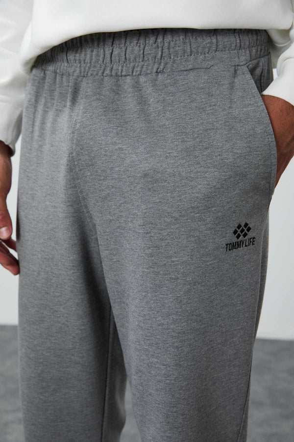 Pantaloni de trening bărbătești Tommylife Wholesale, gri melanj, clasici, cu buzunare, croială standard și manșete - 84652